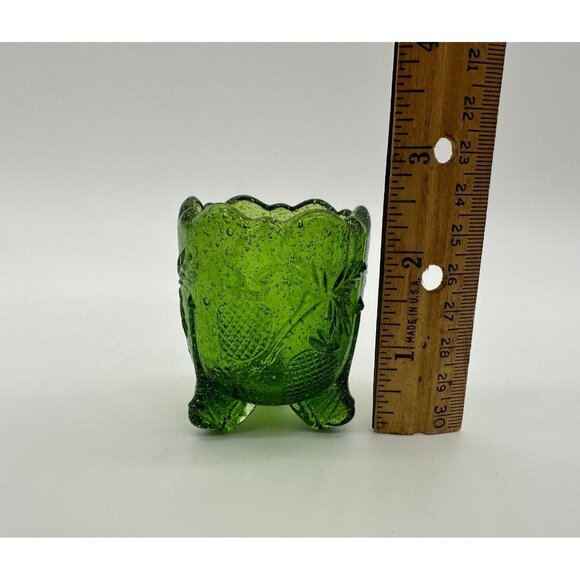 Vintage Green Glass Toothpick Holder 3 Footed Scalloped Edge Strawberry Cottage - Picture 9 of 9